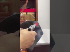 De gemakkelijkste test van keramisch silicium schuim dat wordt gebruikt in nieuwe energievoertuigen batterij vlamvertrager.